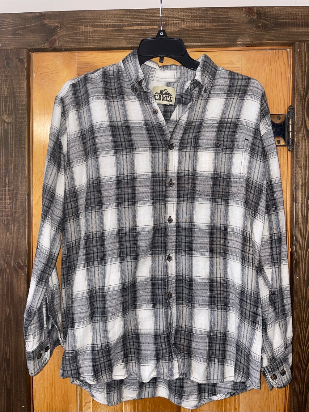 Old Mill Men’s Black, Gray, & White Plaid Button-Down Shirt